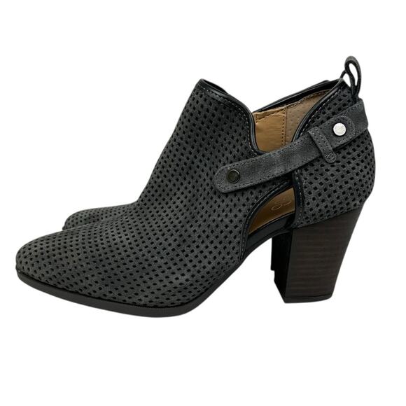 Franco Sarto Dale 2 Perforated Suede Heeled Ankle Boots Charcoal Gray Size 9 - Picture 1 of 7